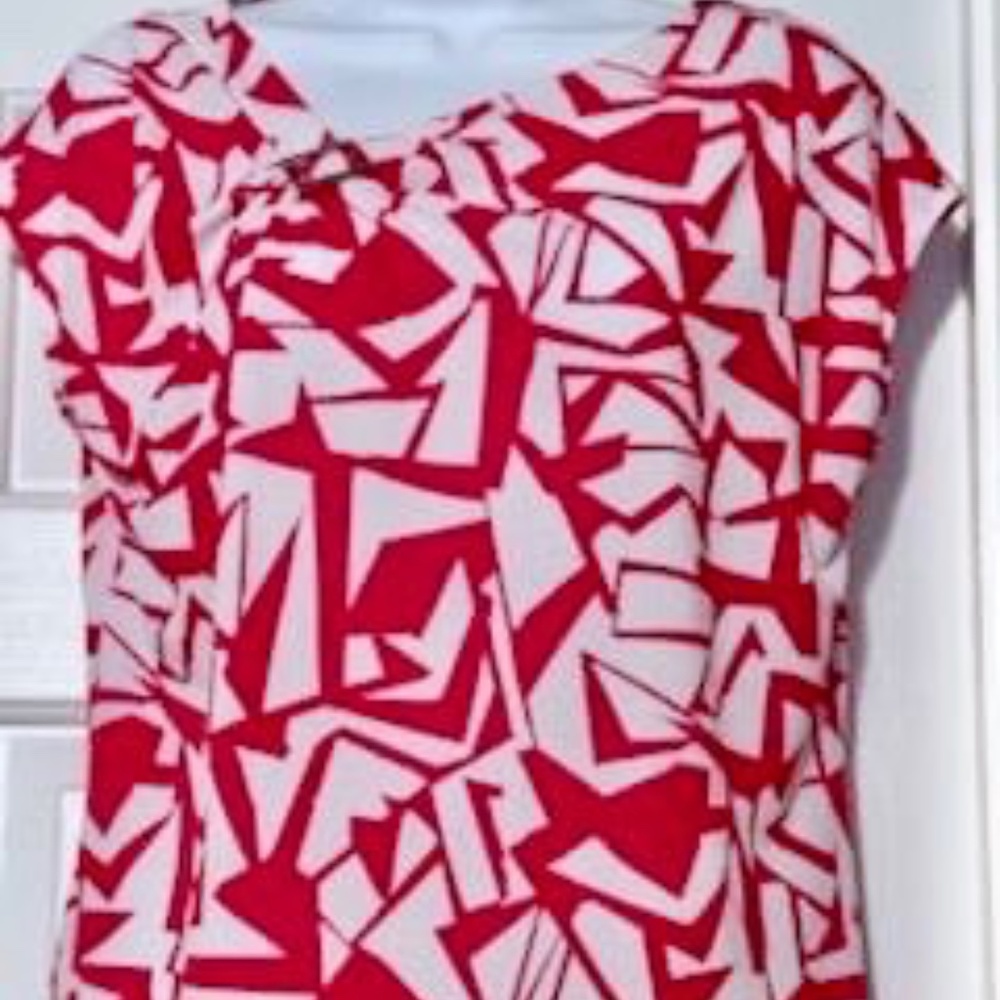 💲SALE💲 NWT Adrienne Vittadini Pink and White Print Sleeveless Blouse Sz M